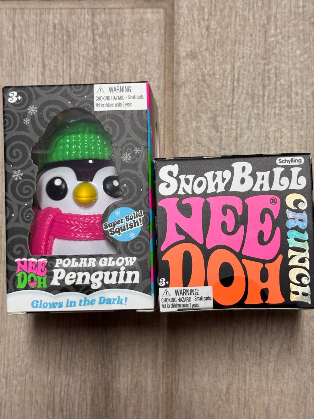 NeeDoh Polar Glow Penguin & Snow Ball Crunch ❄️ 🐧 ❄️